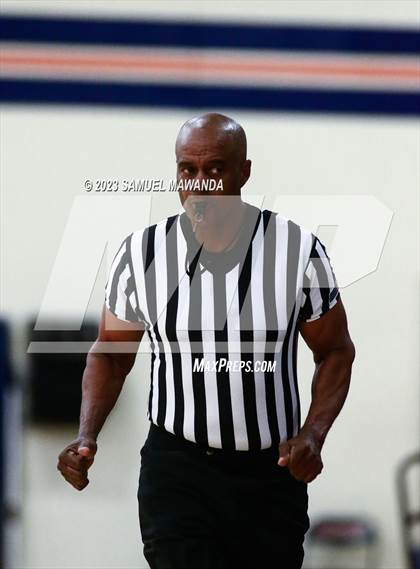 Thumbnail 2 in Agoura vs Knight (8th Annual West Valley Tip-Off Classic) photogallery.
