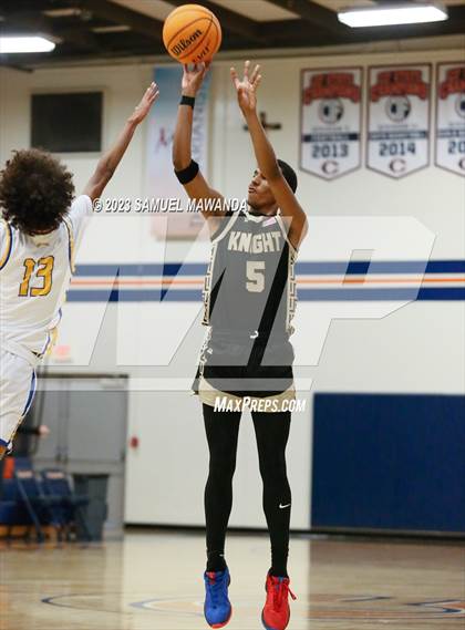 Thumbnail 3 in Agoura vs Knight (8th Annual West Valley Tip-Off Classic) photogallery.