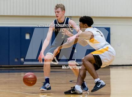Thumbnail 3 in Brennan vs. O'Connor photogallery.