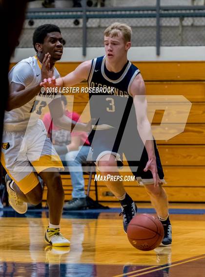 Thumbnail 1 in Brennan vs. O'Connor photogallery.
