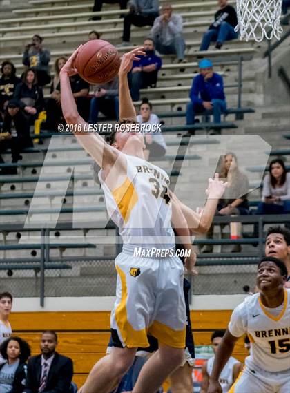 Thumbnail 3 in Brennan vs. O'Connor photogallery.