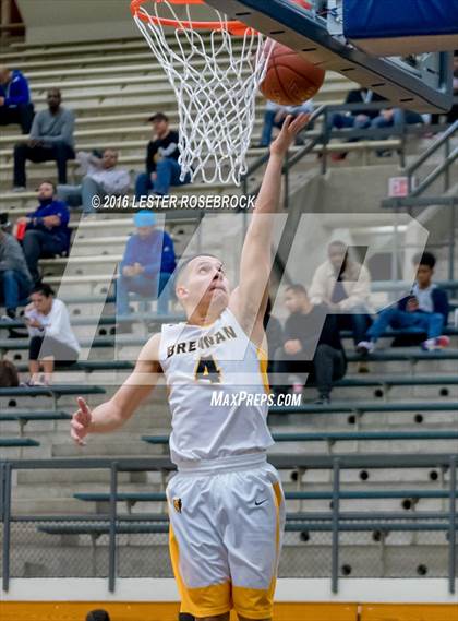 Thumbnail 2 in Brennan vs. O'Connor photogallery.