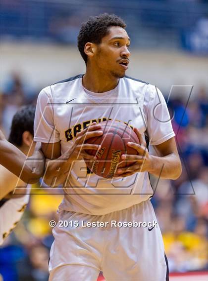 Thumbnail 2 in Brennan vs. Warren (6A Regional Quarterfinals) photogallery.