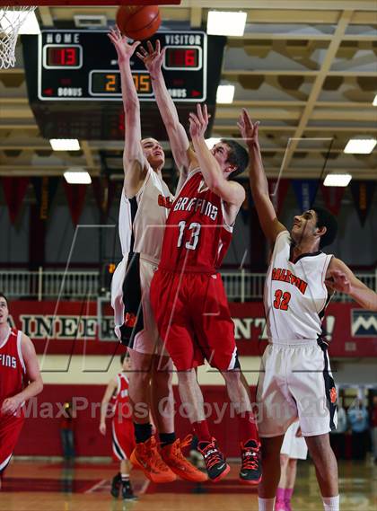 Thumbnail 3 in Sullivan County vs. Galeton (District IV A Semifinal) photogallery.