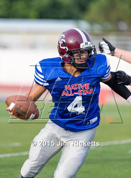 Thumbnail 2 in 2015 Native All-Star Football Classic (Red Hawks vs. Blue Eagles) photogallery.