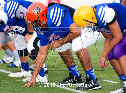 Thumbnail 2 in 2015 Native All-Star Football Classic (Red Hawks vs. Blue Eagles) photogallery.