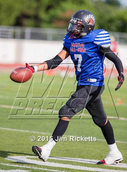 Thumbnail 1 in 2015 Native All-Star Football Classic (Red Hawks vs. Blue Eagles) photogallery.