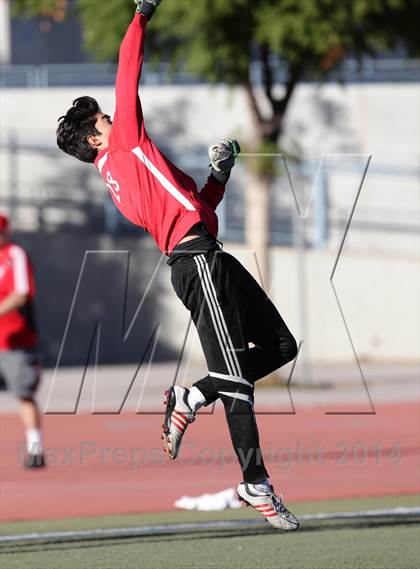 Thumbnail 3 in Burroughs @ Crescenta Valley photogallery.