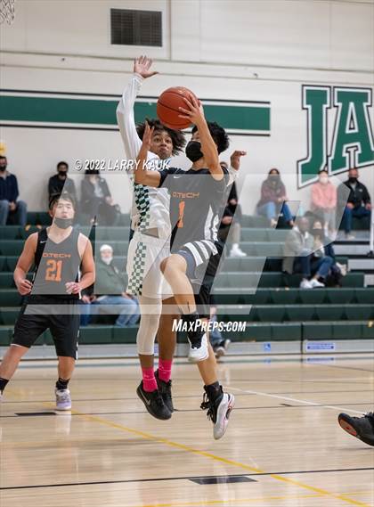 Thumbnail 2 in Design Tech vs James Lick (CCS D4 Round 1 Playoff) photogallery.
