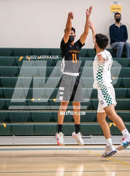 Thumbnail 3 in Design Tech vs James Lick (CCS D4 Round 1 Playoff) photogallery.