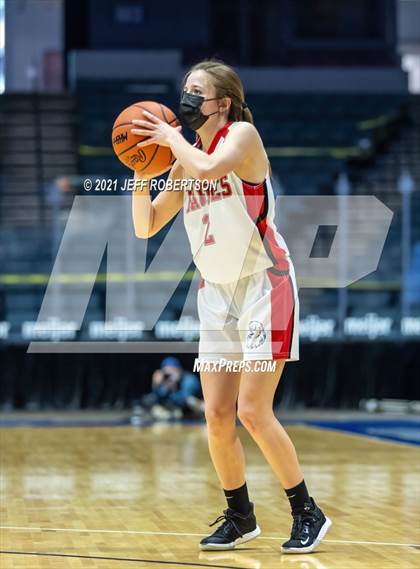 Thumbnail 3 in Summerfield vs. Bellaire (MHSAA D4 Semifinal) photogallery.