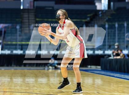 Thumbnail 2 in Summerfield vs. Bellaire (MHSAA D4 Semifinal) photogallery.