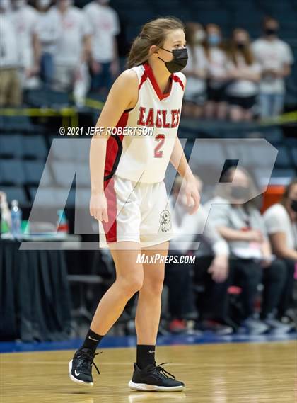 Thumbnail 2 in Summerfield vs. Bellaire (MHSAA D4 Semifinal) photogallery.