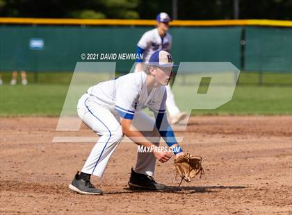 Thumbnail 3 in Hall vs Enfield (CIAC Class LL 1st Round) photogallery.