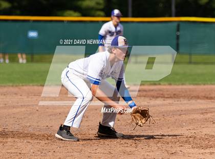 Thumbnail 2 in Hall vs Enfield (CIAC Class LL 1st Round) photogallery.