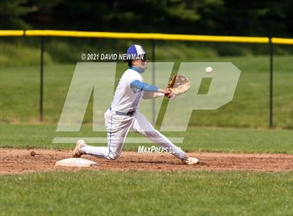 Thumbnail 1 in Hall vs Enfield (CIAC Class LL 1st Round) photogallery.