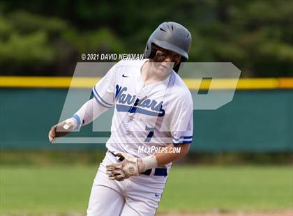 Thumbnail 3 in Hall vs Enfield (CIAC Class LL 1st Round) photogallery.