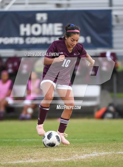 Thumbnail 1 in Edison [Thomas A.] vs Highlands (SAISD Tournament) photogallery.