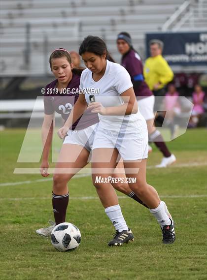 Thumbnail 1 in Edison [Thomas A.] vs Highlands (SAISD Tournament) photogallery.