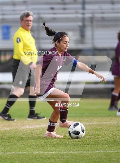 Thumbnail 1 in Edison [Thomas A.] vs Highlands (SAISD Tournament) photogallery.
