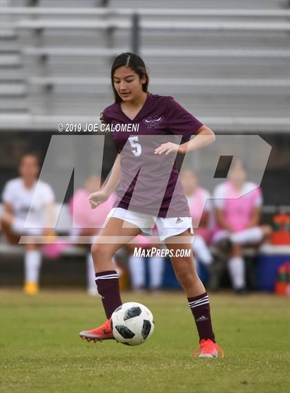 Thumbnail 2 in Edison [Thomas A.] vs Highlands (SAISD Tournament) photogallery.
