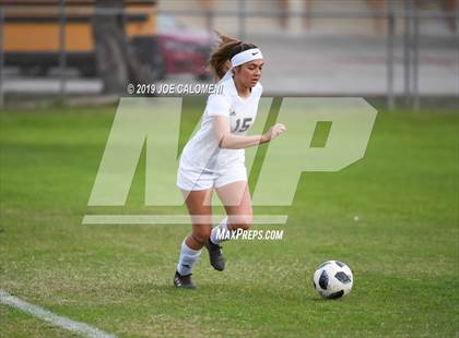 Thumbnail 3 in Edison [Thomas A.] vs Highlands (SAISD Tournament) photogallery.