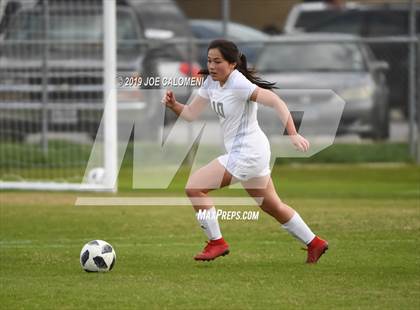 Thumbnail 2 in Edison [Thomas A.] vs Highlands (SAISD Tournament) photogallery.