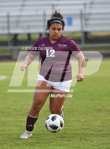 Thumbnail 1 in Edison [Thomas A.] vs Highlands (SAISD Tournament) photogallery.