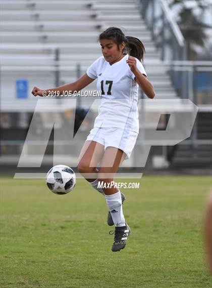 Thumbnail 3 in Edison [Thomas A.] vs Highlands (SAISD Tournament) photogallery.