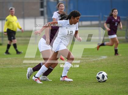 Thumbnail 1 in Edison [Thomas A.] vs Highlands (SAISD Tournament) photogallery.