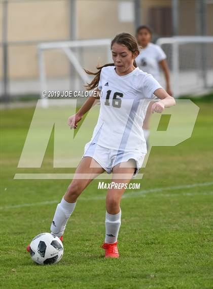 Thumbnail 1 in Edison [Thomas A.] vs Highlands (SAISD Tournament) photogallery.