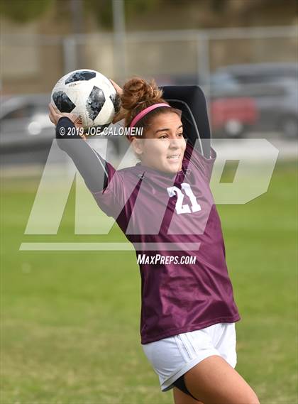 Thumbnail 2 in Edison [Thomas A.] vs Highlands (SAISD Tournament) photogallery.