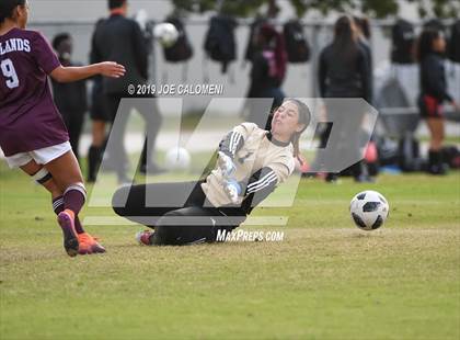 Thumbnail 2 in Edison [Thomas A.] vs Highlands (SAISD Tournament) photogallery.