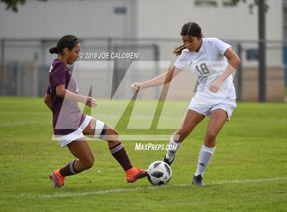 Thumbnail 1 in Edison [Thomas A.] vs Highlands (SAISD Tournament) photogallery.