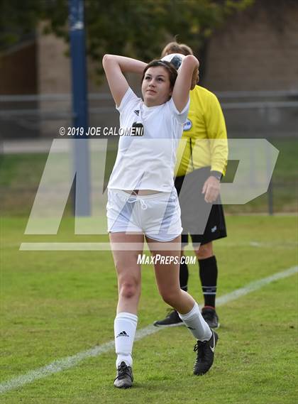 Thumbnail 3 in Edison [Thomas A.] vs Highlands (SAISD Tournament) photogallery.