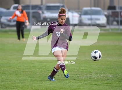 Thumbnail 2 in Edison [Thomas A.] vs Highlands (SAISD Tournament) photogallery.