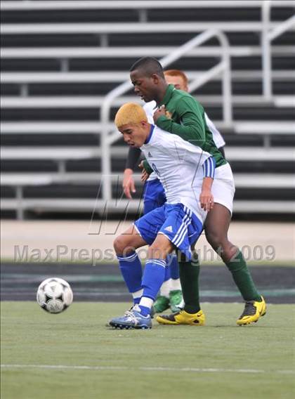 Thumbnail 3 in Smith vs. Turner ( Class 4A Region II Sectional) photogallery.