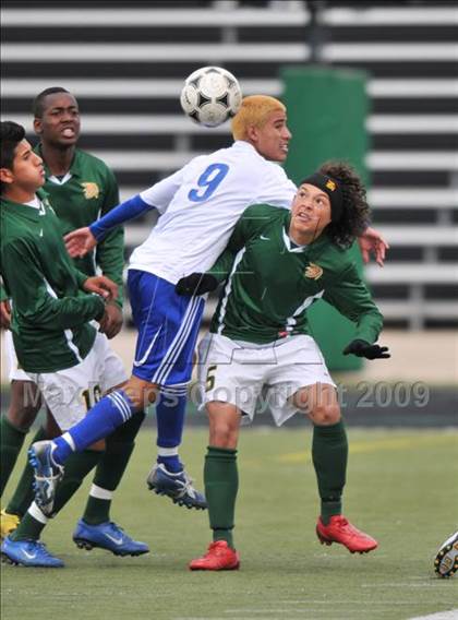Thumbnail 3 in Smith vs. Turner ( Class 4A Region II Sectional) photogallery.