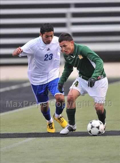 Thumbnail 3 in Smith vs. Turner ( Class 4A Region II Sectional) photogallery.