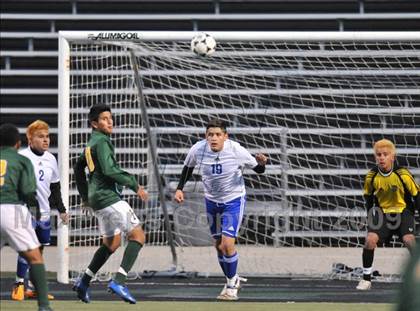 Thumbnail 3 in Smith vs. Turner ( Class 4A Region II Sectional) photogallery.