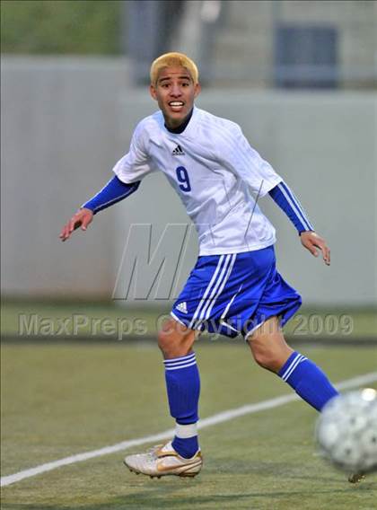 Thumbnail 2 in Smith vs. Turner ( Class 4A Region II Sectional) photogallery.