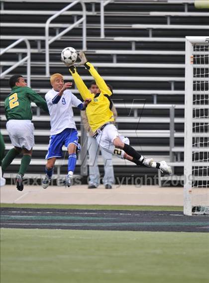 Thumbnail 2 in Smith vs. Turner ( Class 4A Region II Sectional) photogallery.