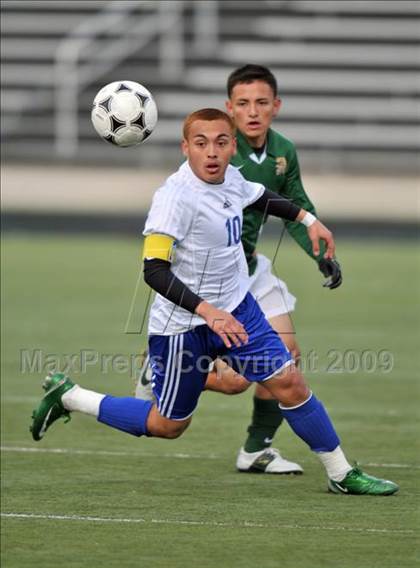 Thumbnail 1 in Smith vs. Turner ( Class 4A Region II Sectional) photogallery.