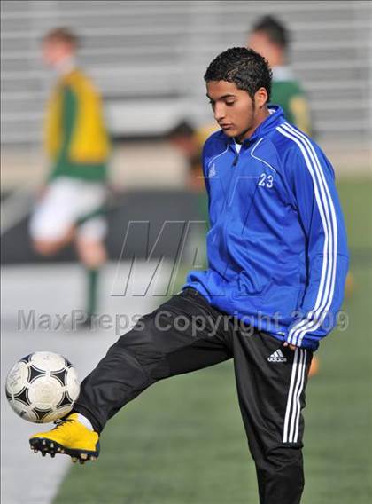 Thumbnail 1 in Smith vs. Turner ( Class 4A Region II Sectional) photogallery.