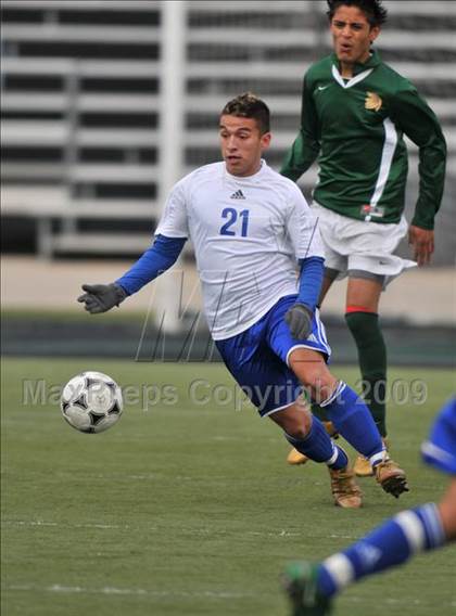 Thumbnail 1 in Smith vs. Turner ( Class 4A Region II Sectional) photogallery.