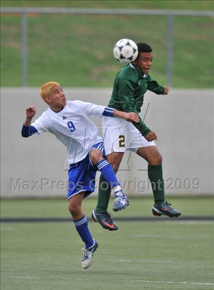 Thumbnail 1 in Smith vs. Turner ( Class 4A Region II Sectional) photogallery.