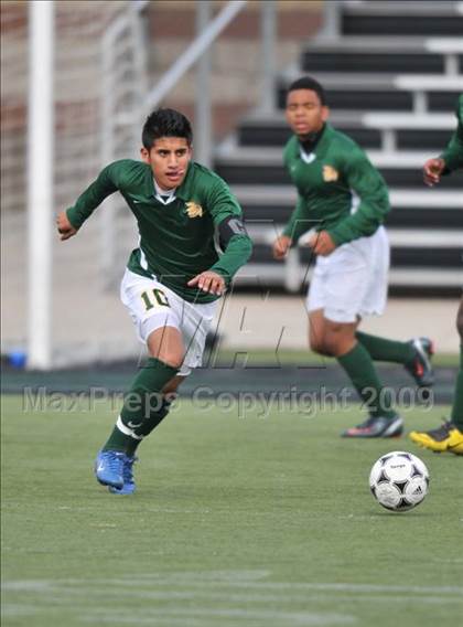 Thumbnail 3 in Smith vs. Turner ( Class 4A Region II Sectional) photogallery.