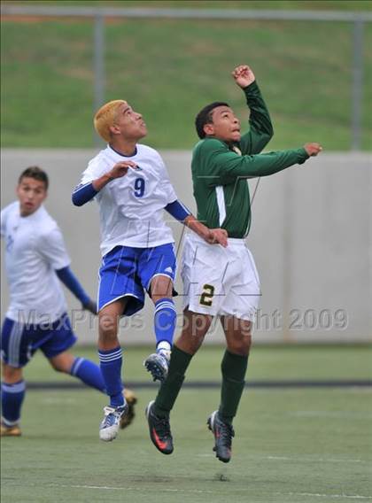 Thumbnail 3 in Smith vs. Turner ( Class 4A Region II Sectional) photogallery.