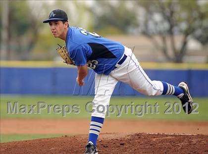Thumbnail 1 in Loyola vs. Bishop Amat photogallery.