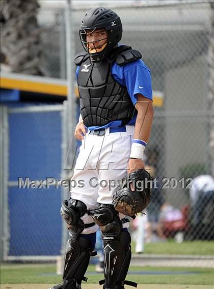 Thumbnail 2 in Loyola vs. Bishop Amat photogallery.